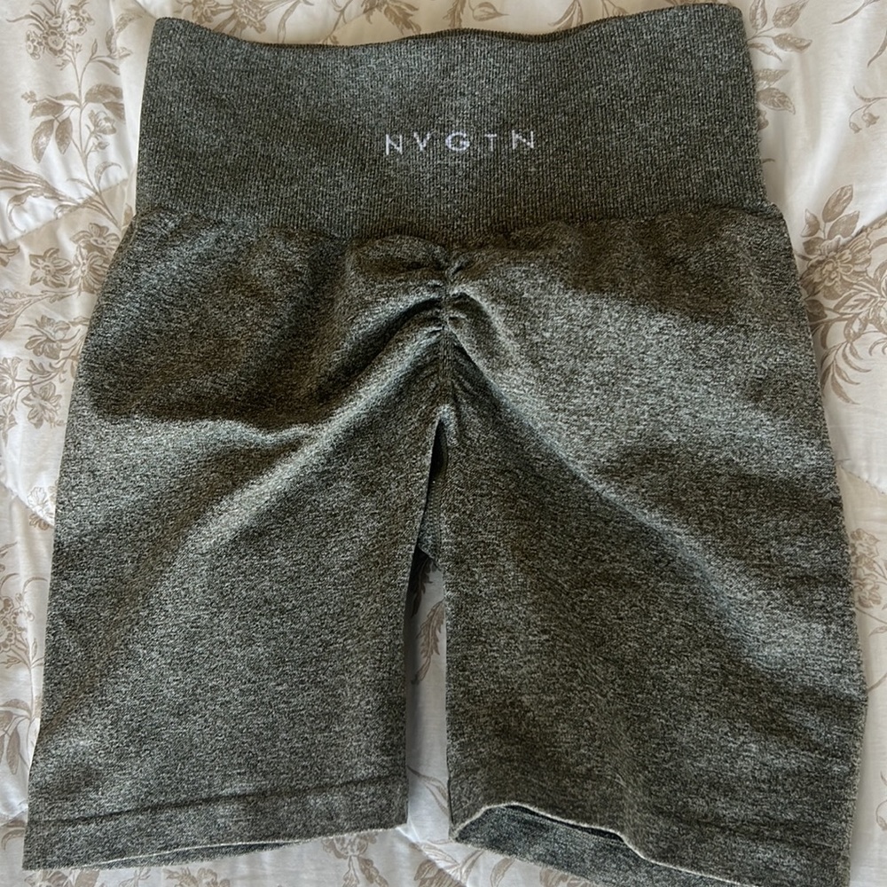 Nvgtn scrunch shorts